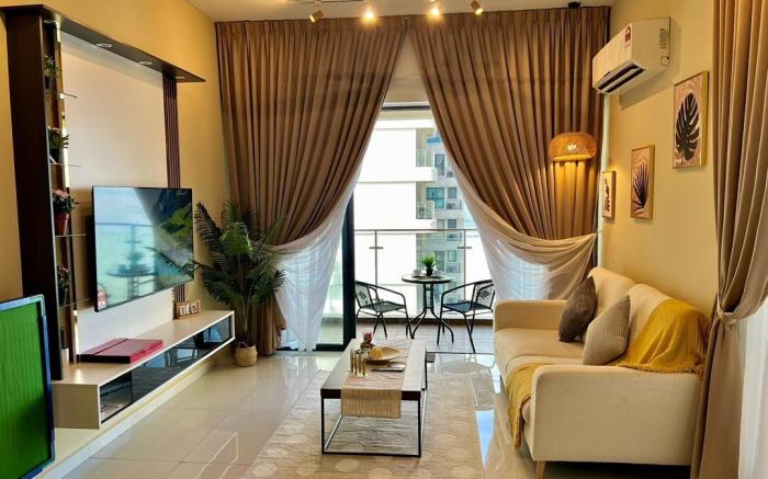 CG01 Amberside Seaview Luxe 3BR3B 12pax Danga Bay