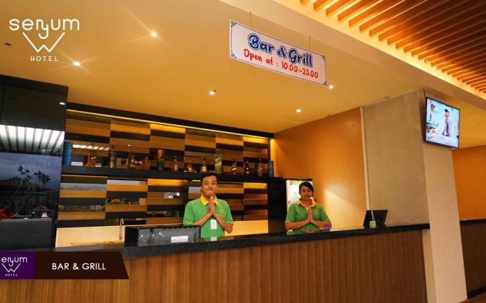 Senyum World Hotel