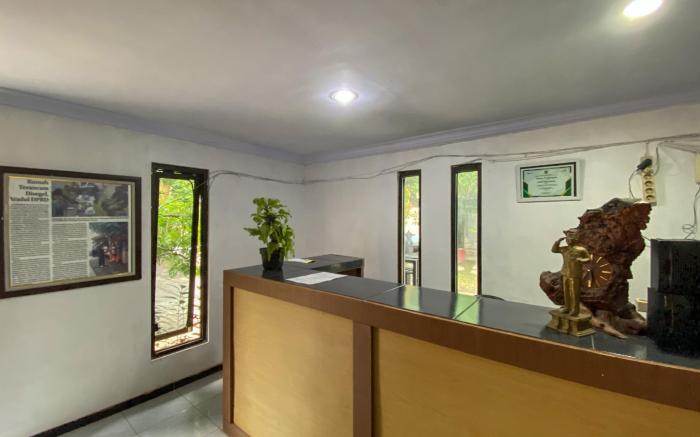 Surya Guest House Urbanview Probolinggo