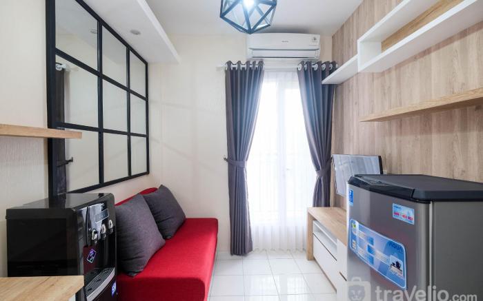 Modern and Cozy 2BR Podomoro Golf View By Travelio
