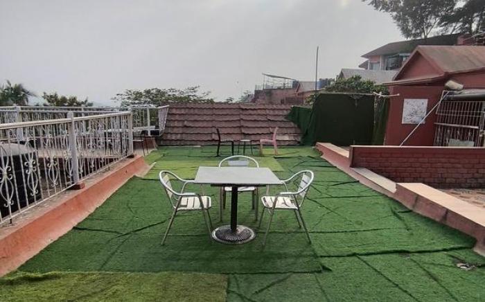 KING SIZE DECK VILLA