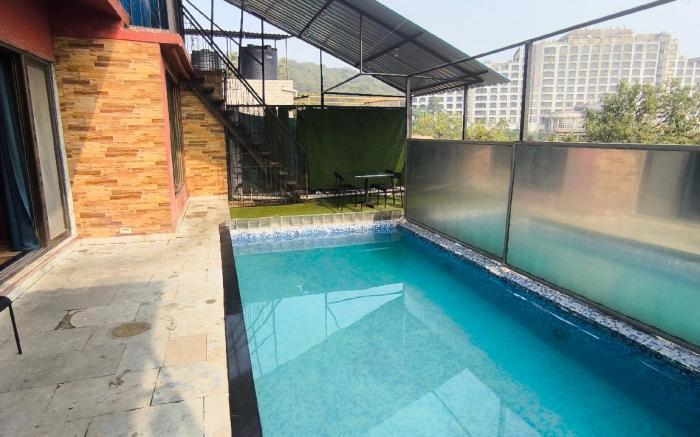 HILL TOP VILLA