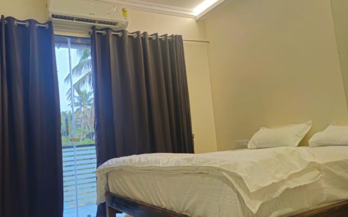 Grand Royale Residency