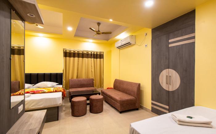 Hotel Bypass view by Stays Easy