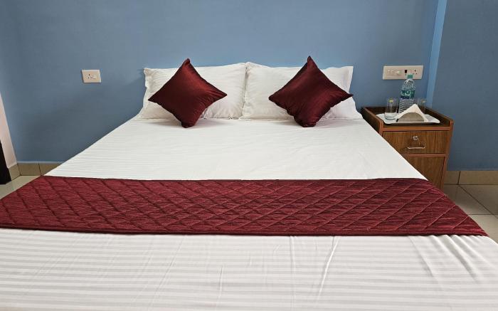 Pondy Pleasant Stay