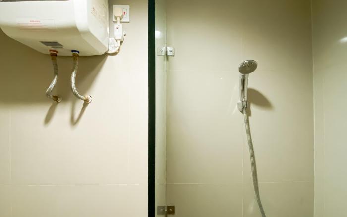 Spacious 1BR at Tree Park City BSD By Travelio