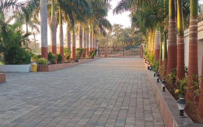 Raj Resort And Banquet Hall