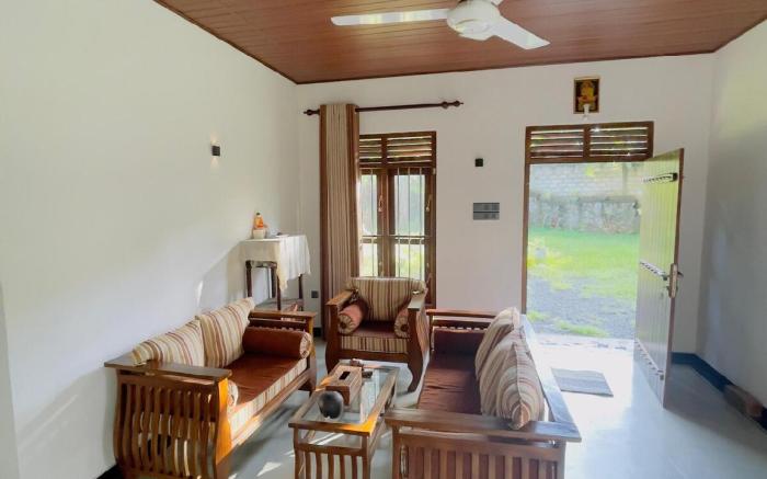Riverside Nature Haven Villa Weligama