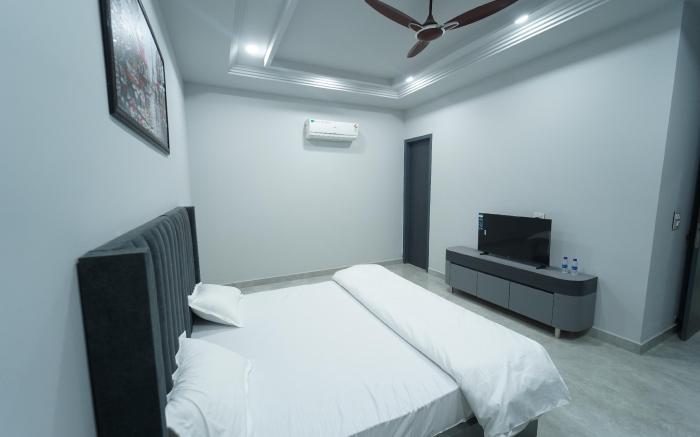 Crazy Days Hotel | Sonipat 
