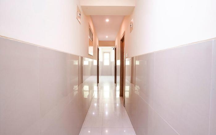 FabHotel Everest