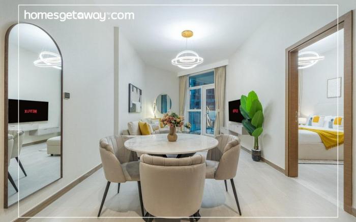 Chic 1BR at the Canal Business Bay