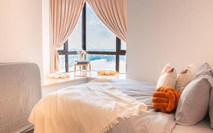 R&F - Seaview@10min walk to CIQ 8-12pax Luxury
