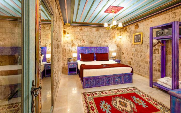 Han Cave Suites
