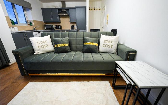 Modern Apartment in Manchester, Balcony, Sleeps6