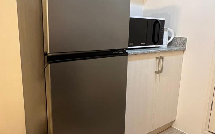 NEW! 1BR with Balcony & Free Parking @ Casa Arbo