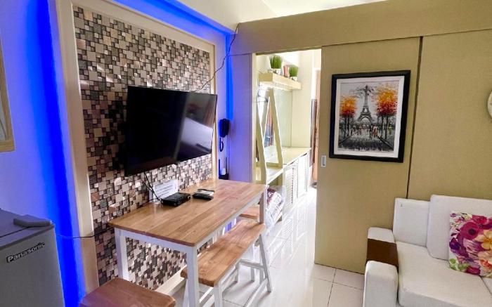 JE Havens Staycation 906