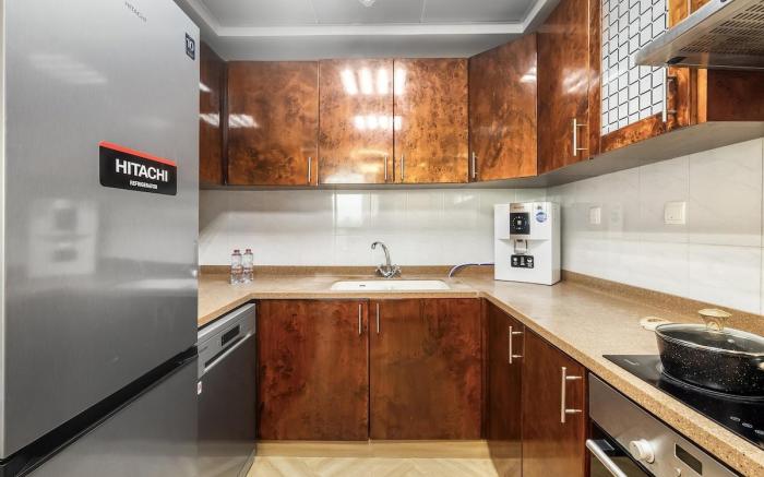 Spacious 3BR in Marina | 5 Min Walk to Metro