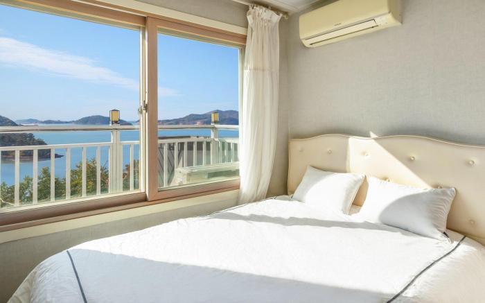 Yeosu Grace Family Pension