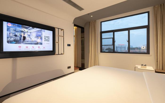 Binyue Hotel Nanchang Honggutan Wanda Leigongao Industrial Park flagship
