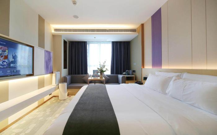 Lavande Hotel Cultural Square and Rulin Road of Wuyuan