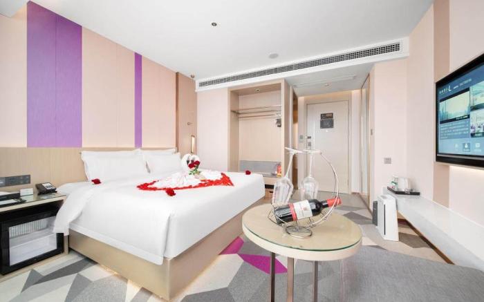 Lavande Hotel Shangrao Youbang Square