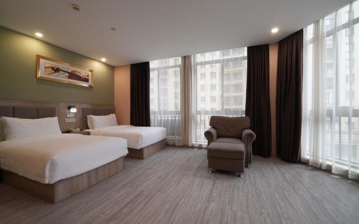 Vienna 3 Best Hotel Hangzhou south railway station xianghu scenic spot paradise
