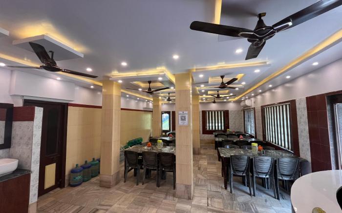 HOTEL HOLIDAY HOME