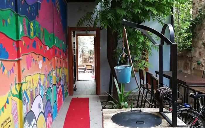 Kuyu Beergarden Hostel