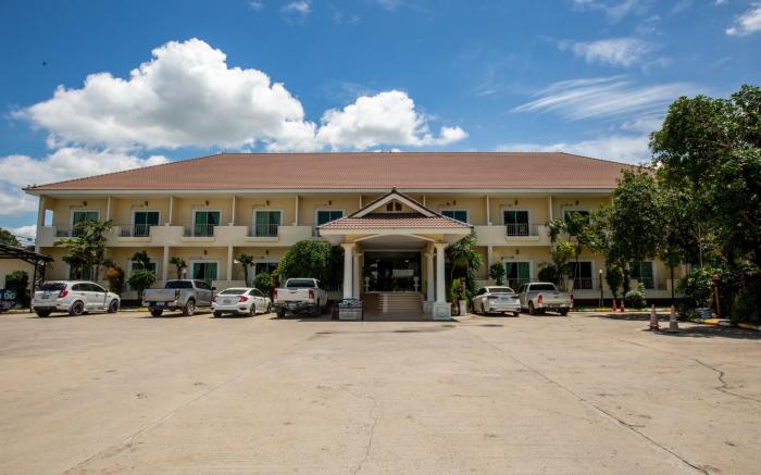JRDI Resort Lopburi