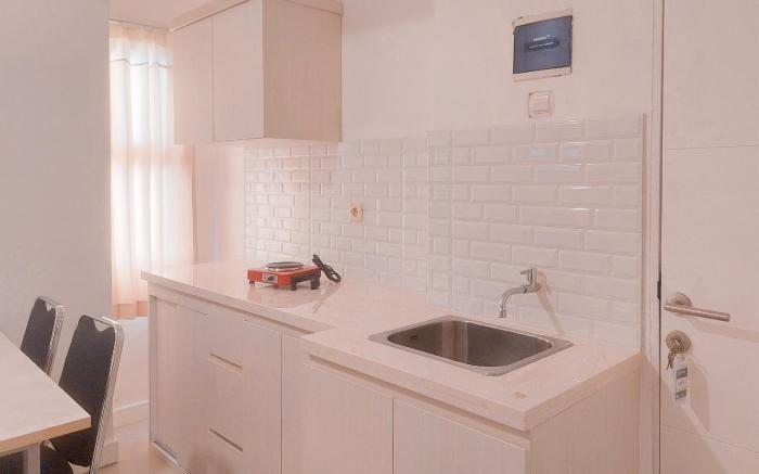 Simply Homey 2BR Urbantown Serpong Apt by Travelio
