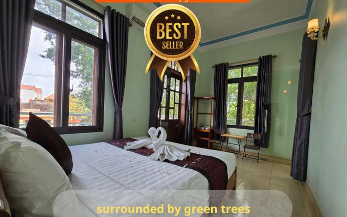 Vi Hotel and Tour