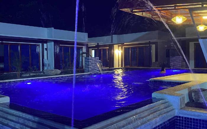 Bluewaves Hostel & Villa Panagsama by Hiverooms