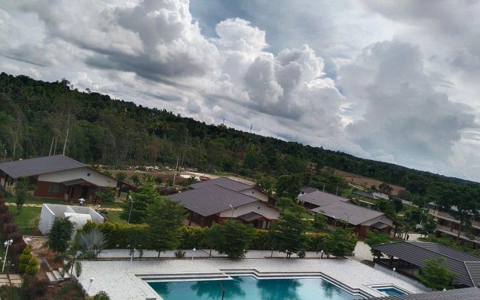 VIntage Village Resort by PnT