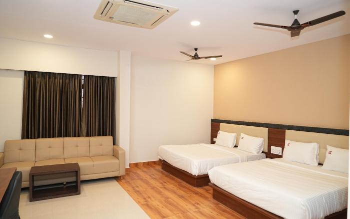 Hotel Kalyan Suites