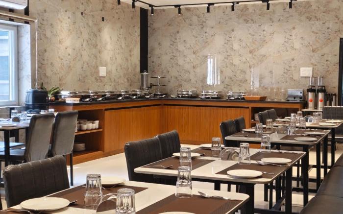 Grand Maalyasa Hotel and Suites