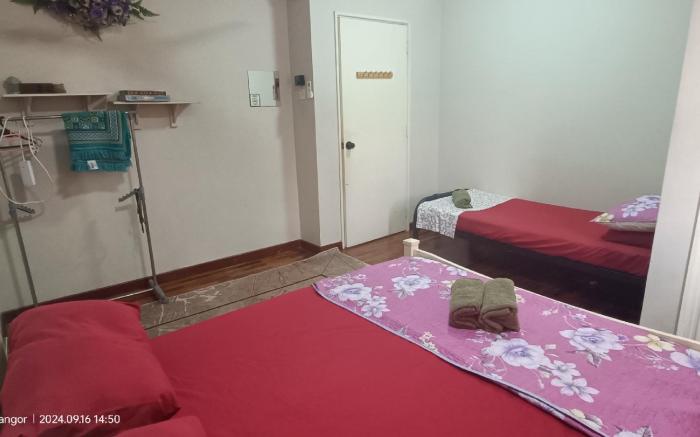 Homestay Muslim Arlin Puchong Utama 10 
