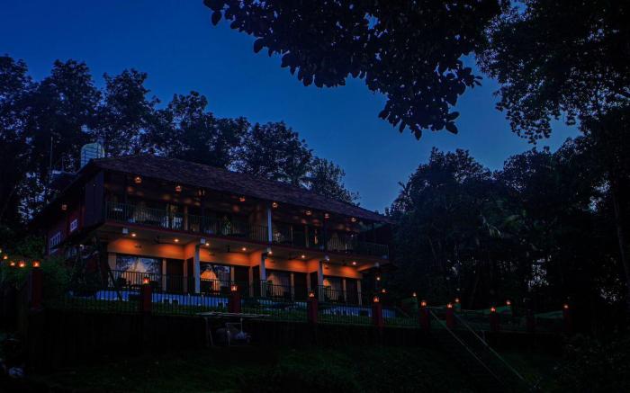 Falcons Riverview Resorts 