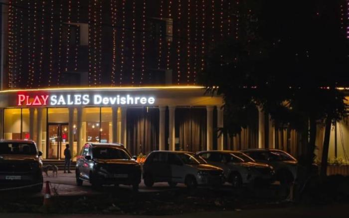 PLAYSALES DEVISHREE
