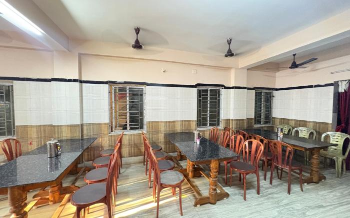 Radheshyam Hotel & Restaurant Old Digha