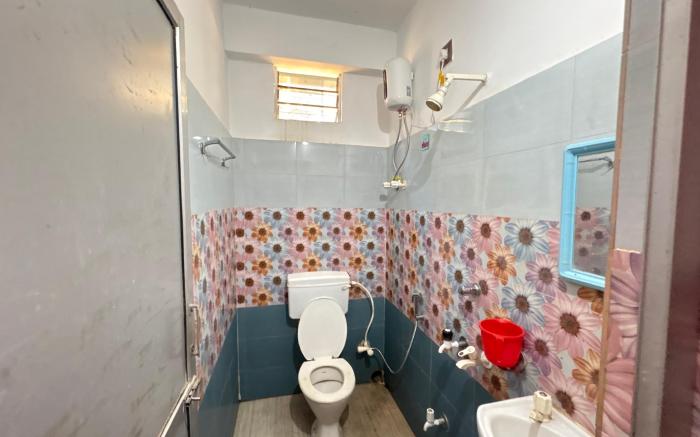 Radheshyam Hotel & Restaurant Old Digha