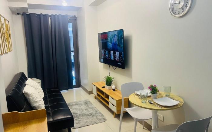 Athena Suite near Mall of Asia