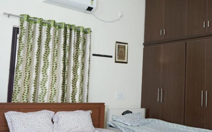 Sree Paada Home Stay Single Large Room