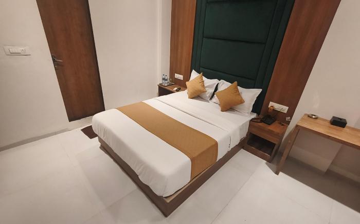 Hotel West Line Andheri
