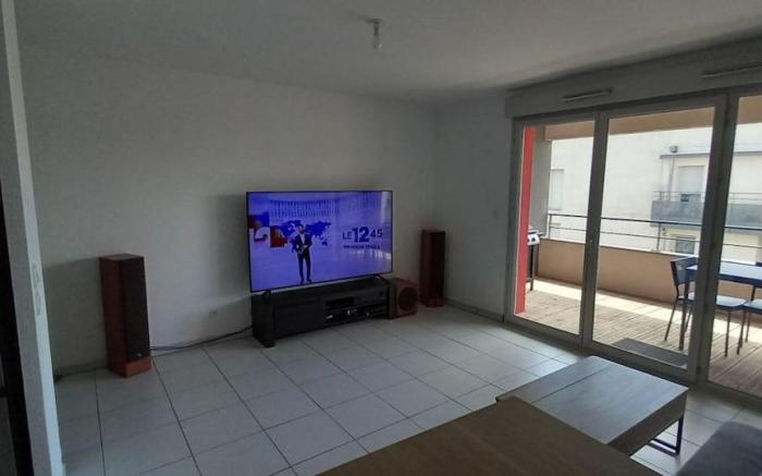 LE BARBUSSE 2 rooms, 3 bed, 20 min from the center
