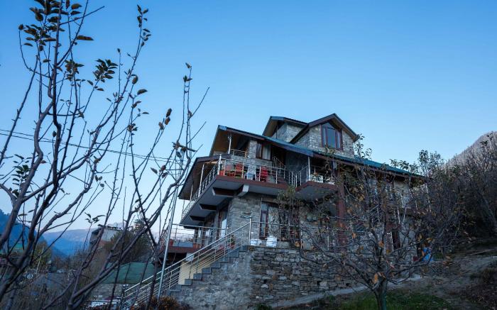 Mellow At Manali