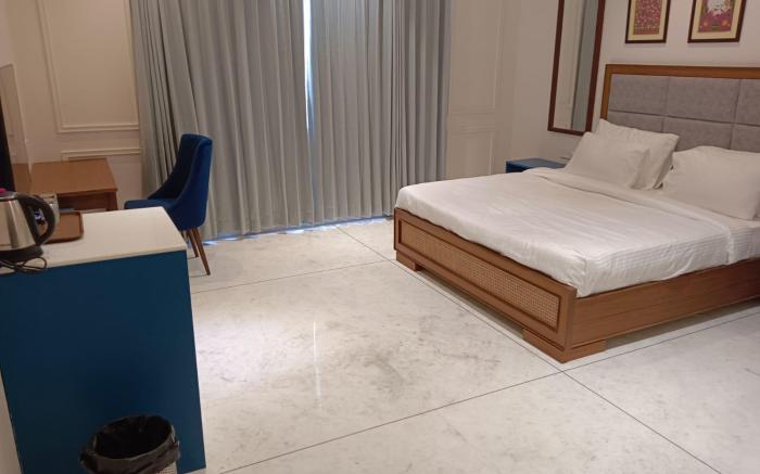 Sita Royal Lakside Chalet