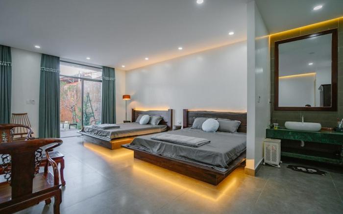 Floral Hue Garden & Riverside Villa