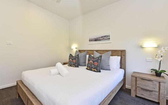 Ironbark Hill Spa Bath Villa 4 - Novato