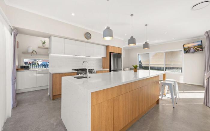 Sea Sand and Serenity at Stockton - Stunning Sophistication