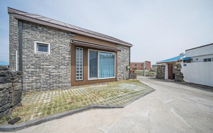 Jeju One Pet-Friendly Private Pension